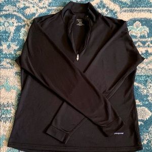 Patagonia size XS black 1/4 zip pullover